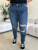 Judy Blue Distressed Skinny Jeans