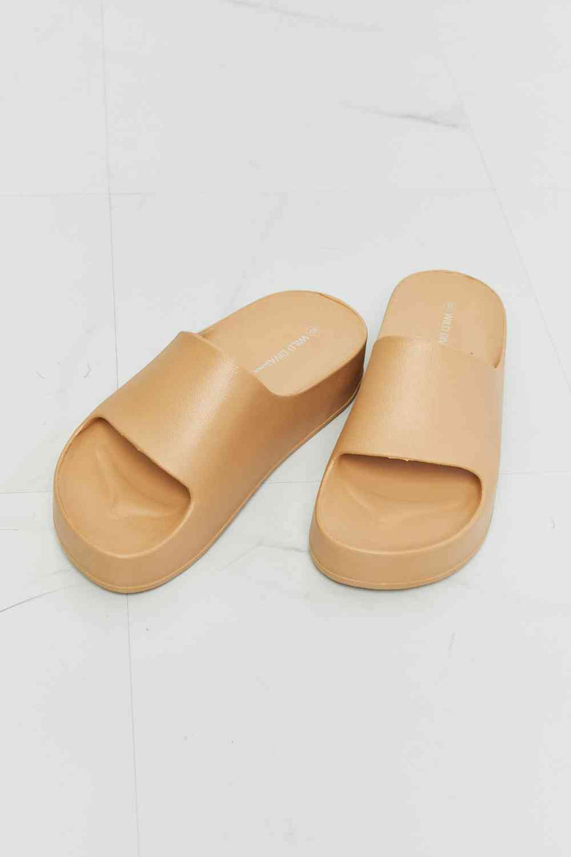 Going Natural Platform Slide Sandals