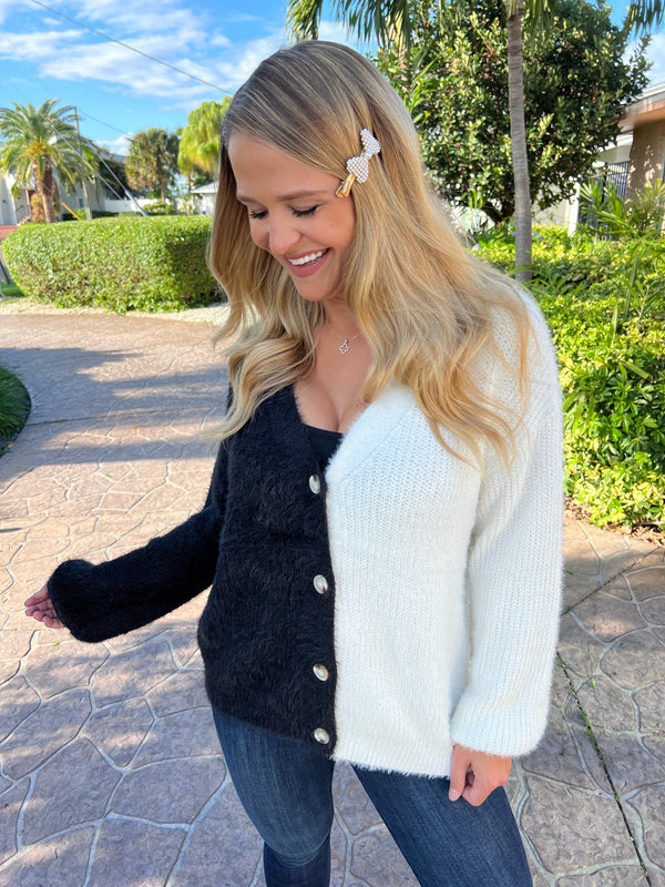 Fuzzy Soft Contrast Button Front Cardigan | 2 COLORS