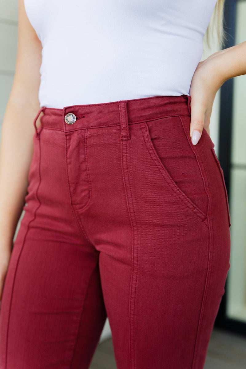 Judy Blue Front Seam Straight Jeans in Burgundy