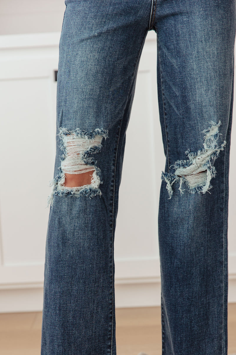 Judy Blue Rose 90's Straight Jeans in Dark Wash