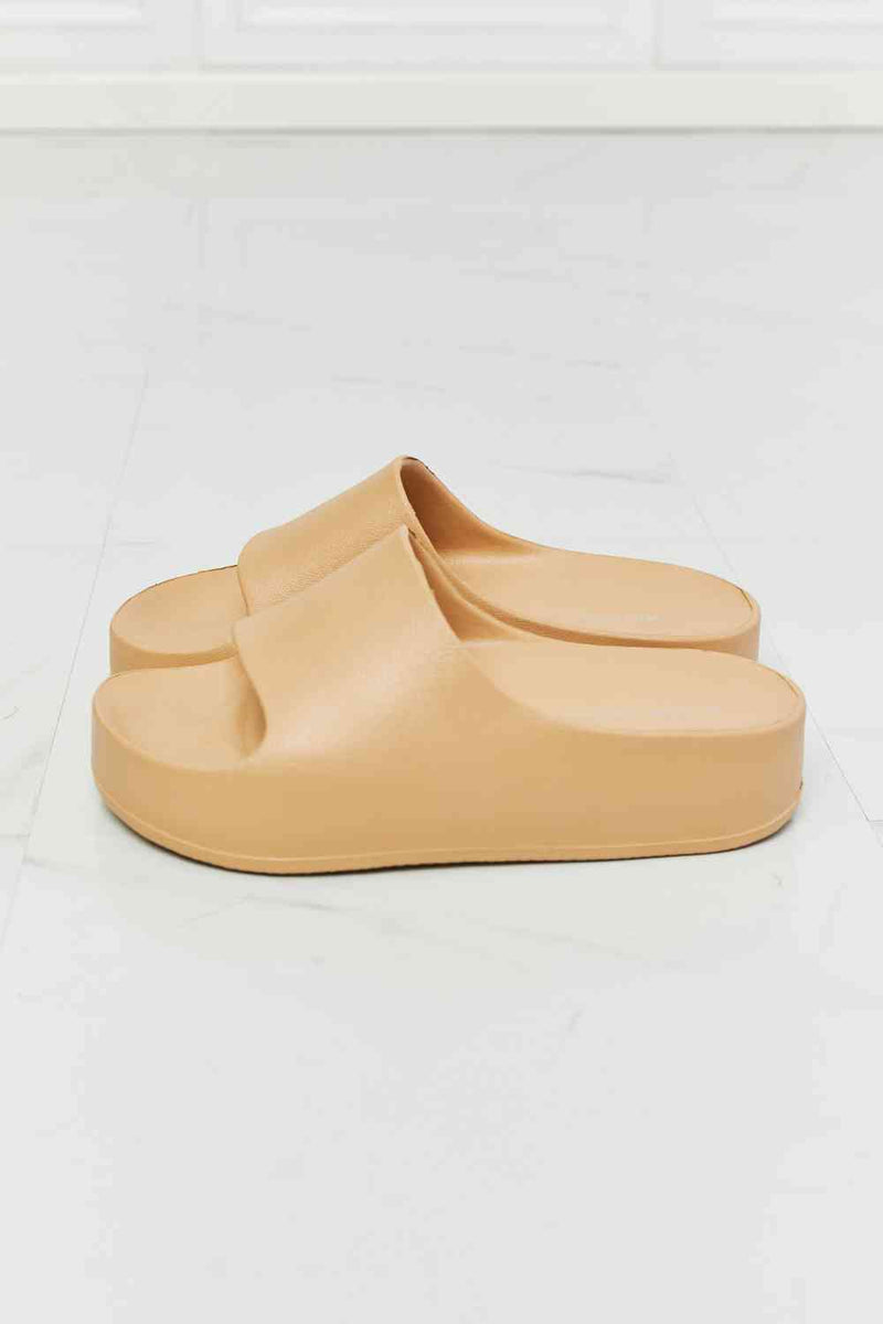 Going Natural Platform Slide Sandals