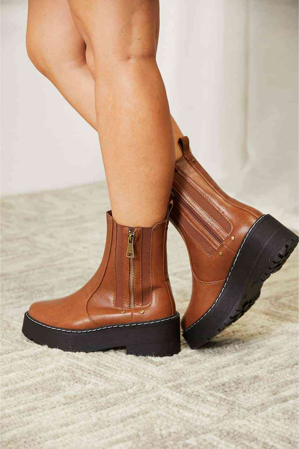 Street Glide Vegan Leather Low Platform Boots in Chestnut