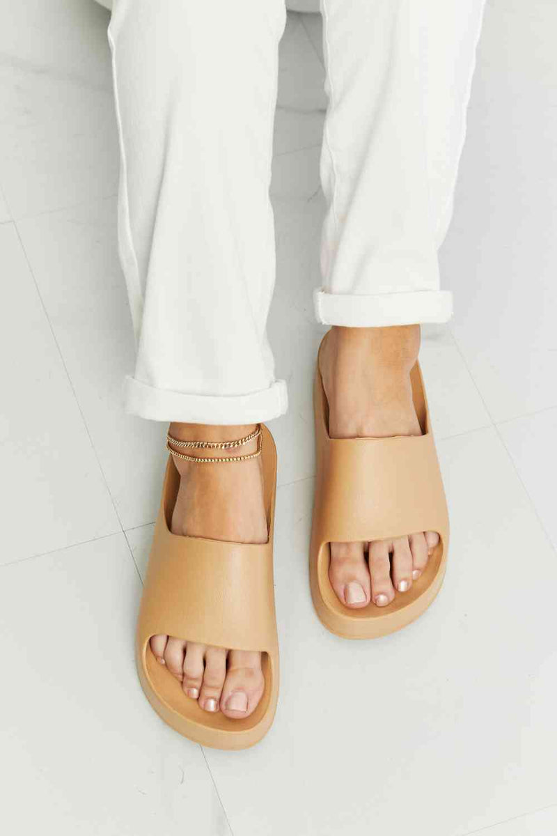 Going Natural Platform Slide Sandals